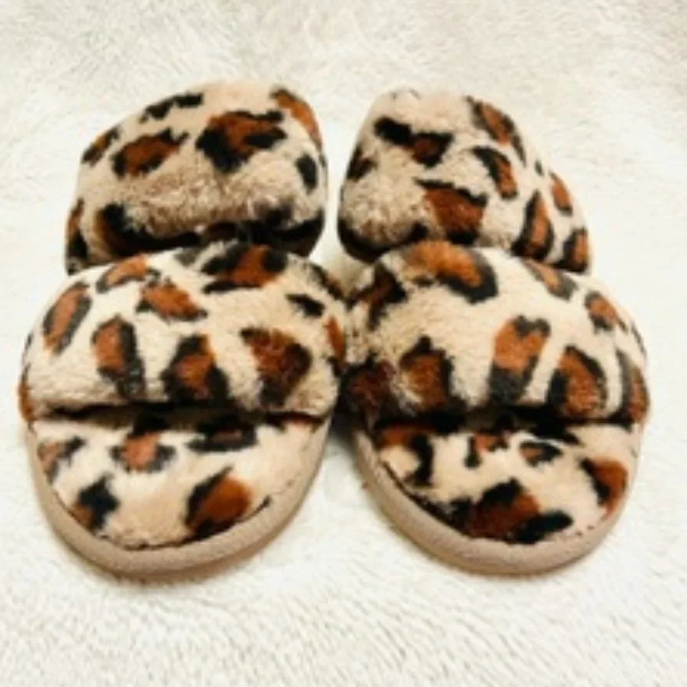 (NEW) Stars Above - Leopard Faux Fur Bed Slippers - Sizes Available 9, 10 - Picture 6 of 7